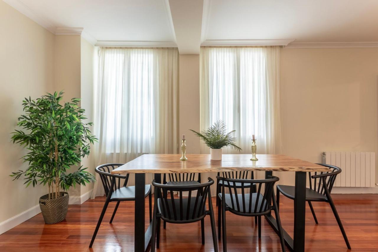 Akomodat En Apartamento En El Centro De Bilbao Con Parking Екстер'єр фото