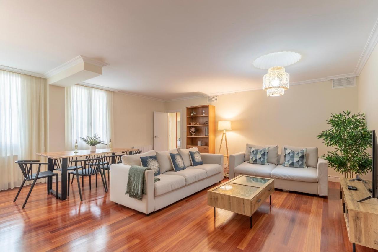 Akomodat En Apartamento En El Centro De Bilbao Con Parking Екстер'єр фото