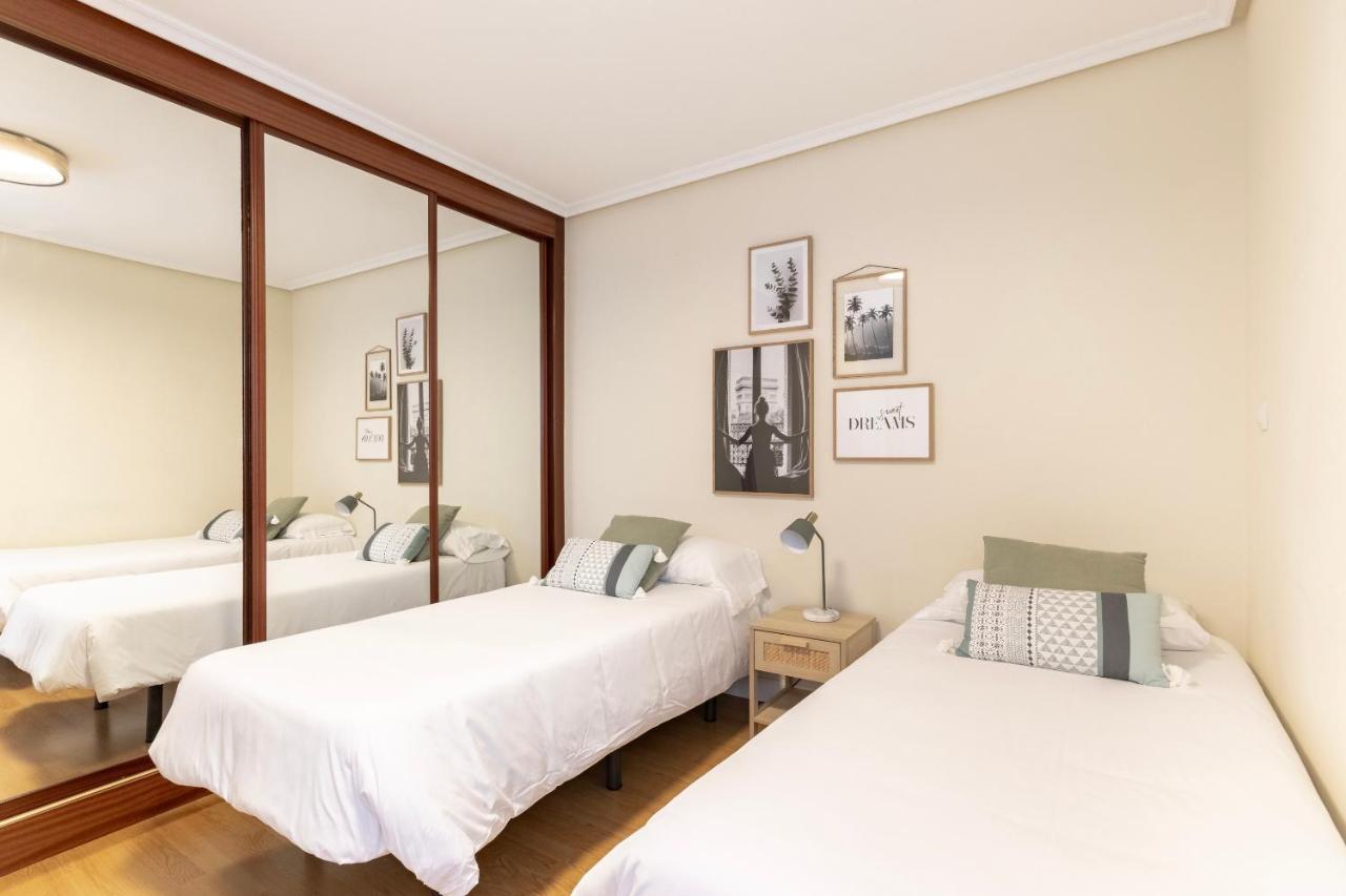 Akomodat En Apartamento En El Centro De Bilbao Con Parking Екстер'єр фото