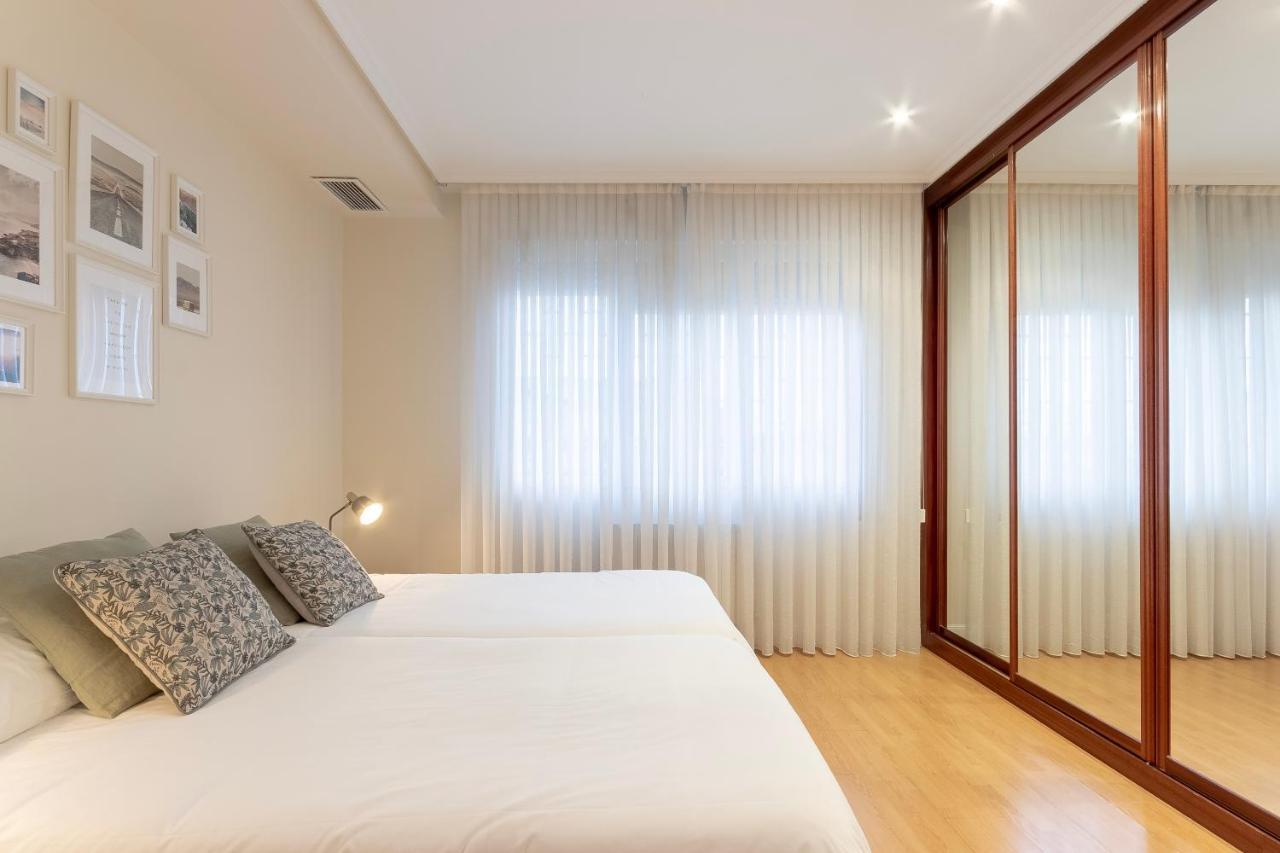 Akomodat En Apartamento En El Centro De Bilbao Con Parking Екстер'єр фото